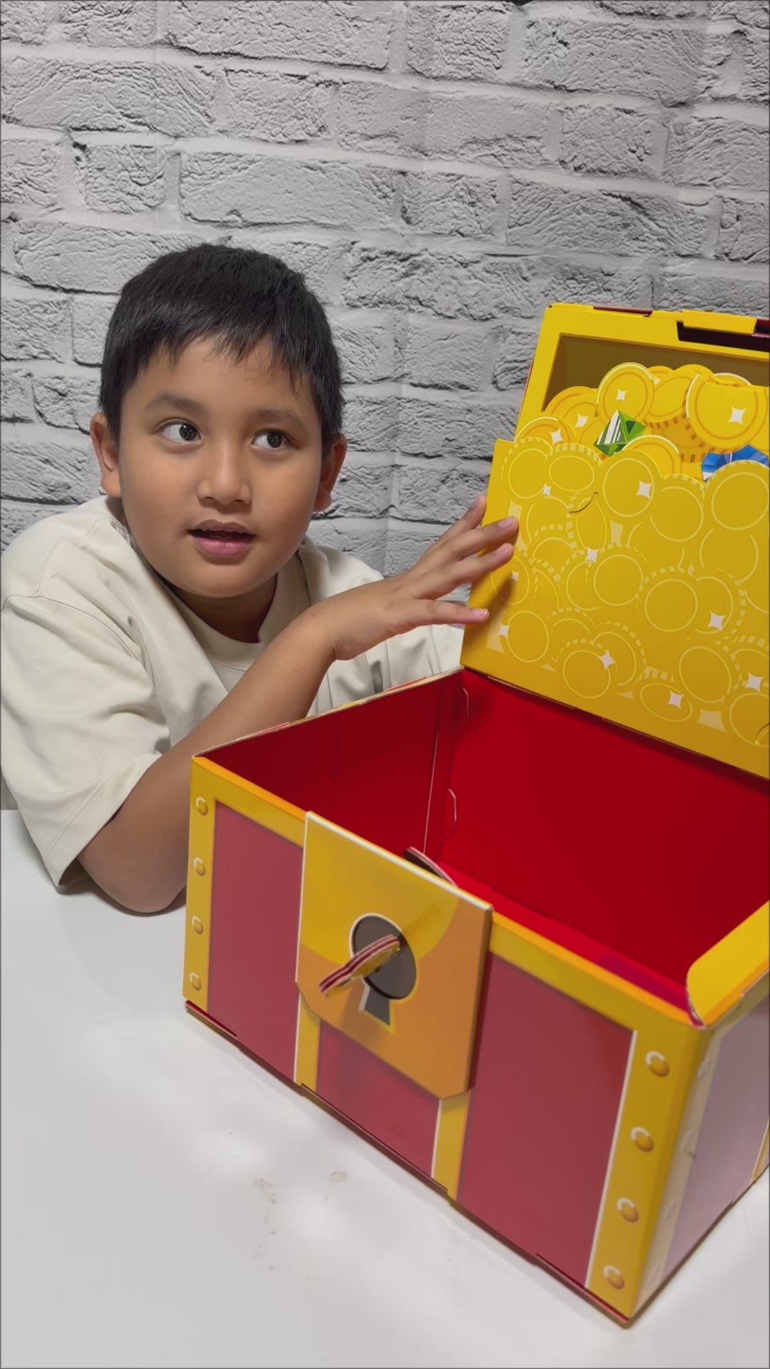 ギフトゥール【宝箱】金銀財宝 Mサイズ